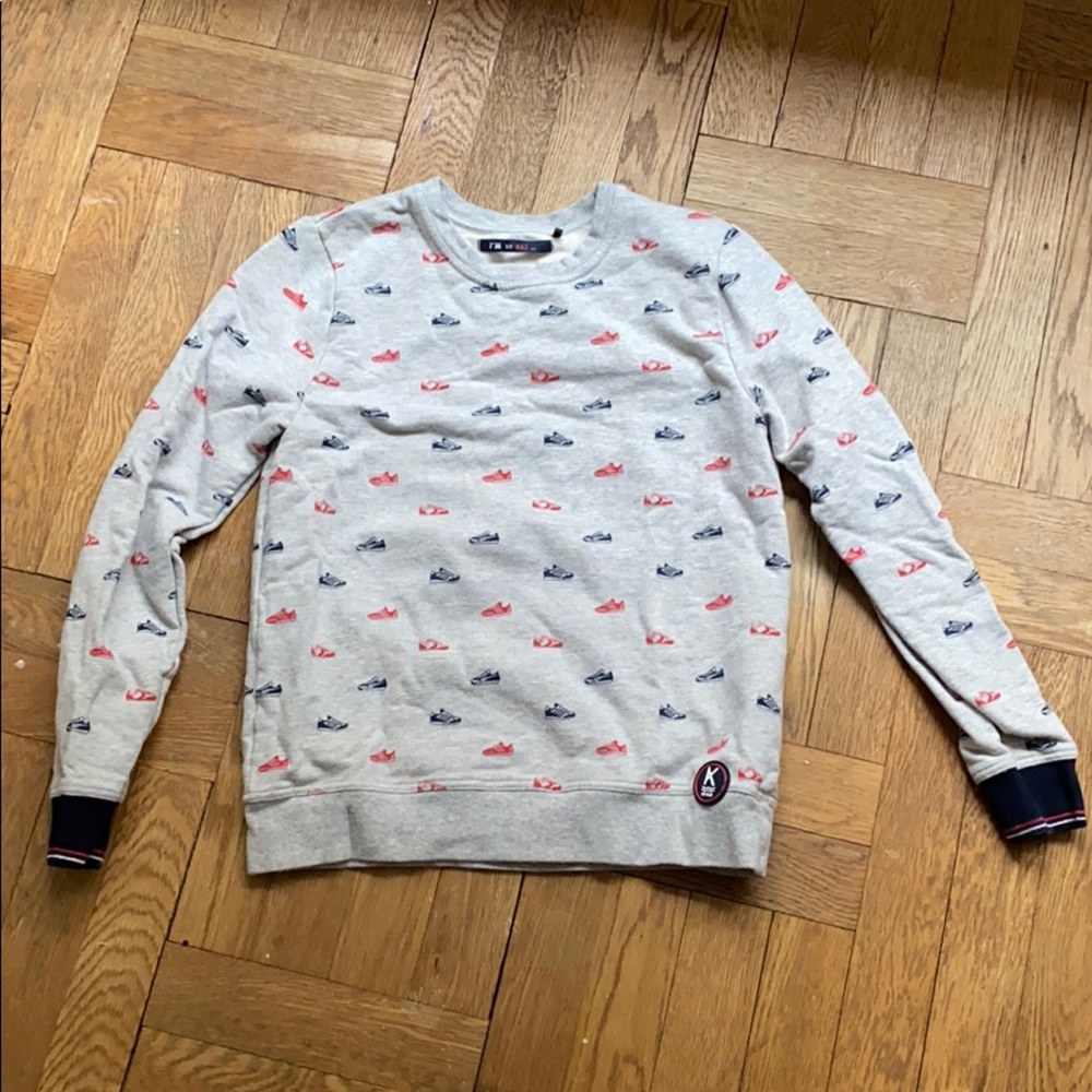 Sweat shirt